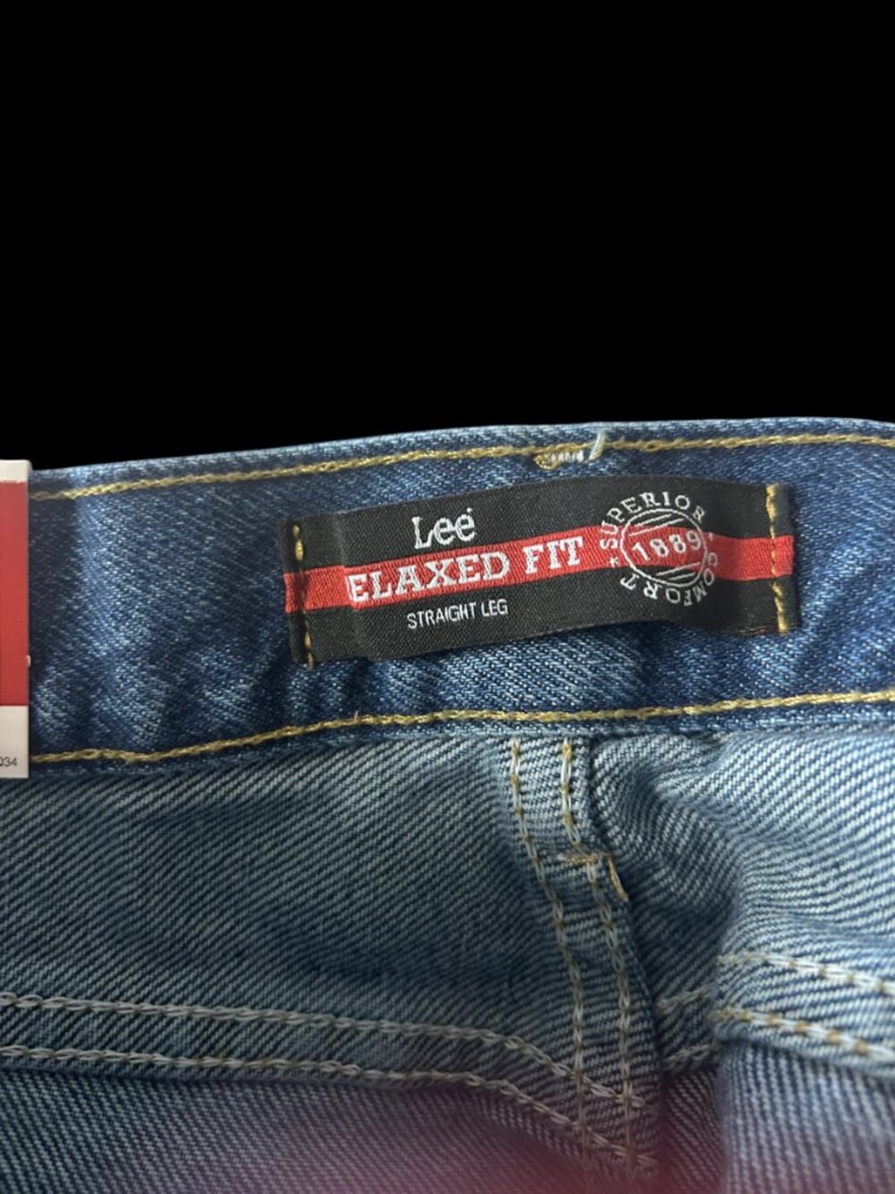 NWT Lee Relaxed Fit Straight Leg Jeans — Men's 40x30 — Medium Wash - Picture 2 of 6